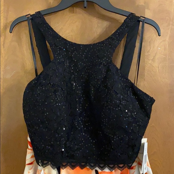 Prom Dress - Picture 2 of 5